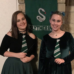 Meet your Posher, Elaine